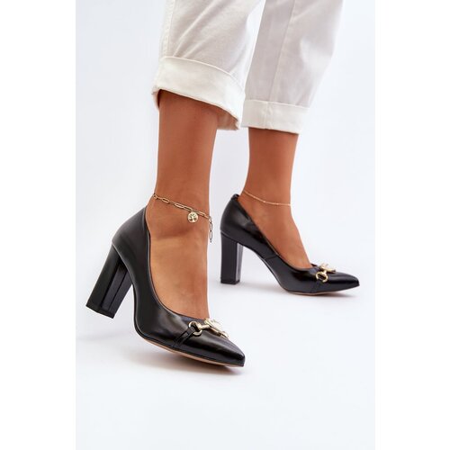 Zazoo Black Leather Court Shoes with Heart Cijene