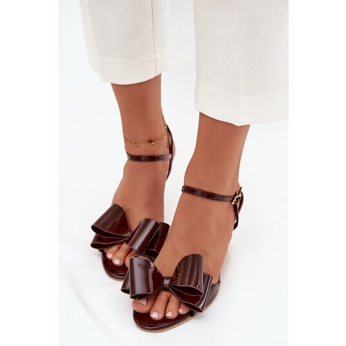 Boto Patent leather high heel sandals with bow chocolate Noliva Slike