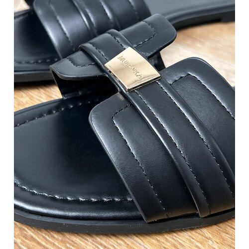 Gemre Black women's flip-flops with decoration on the strap Lavender Cene