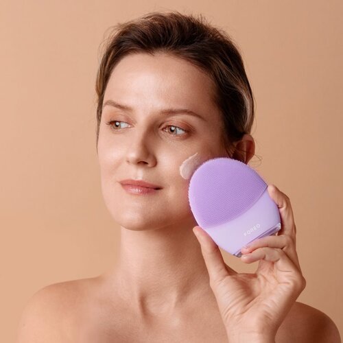 Foreo SUPERCHARGED Triple Action intenzivno vlažilna in mehčalna krema 50 ml Slike