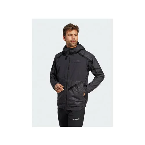 Adidas Prehodna jakna Terrex Utilitas RAIN.RDY 2.5-Layer Rain Jacket HN2928 Črna Regular Fit