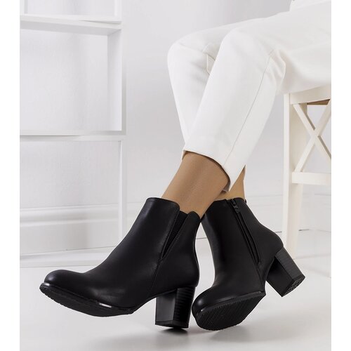 Gemre Black block-heeled ankle boots Begger&amp;#039;s matte faux leather Slike
