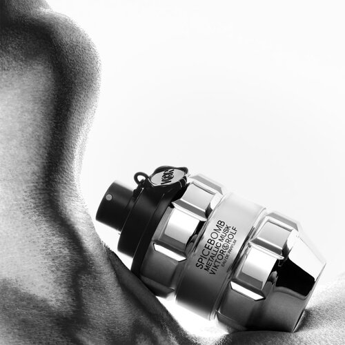 Viktor &amp;amp; Rolf Spicebomb Metallic Musk parfumska voda za mo&amp;scaron;ke 90 ml Slike