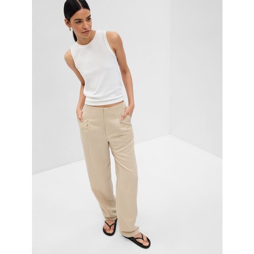 GAP Tank Top - Women Cene