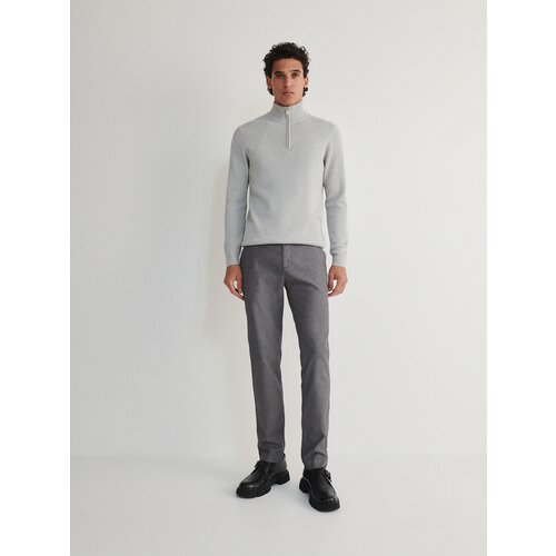 Reserved - Chino slim fit hlače - srednjesivo Slike