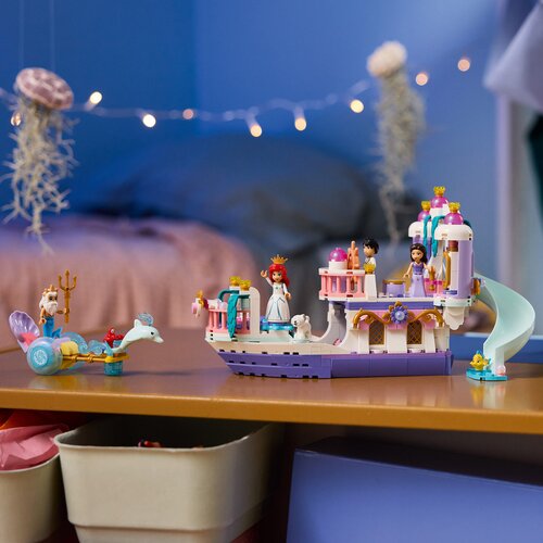 Lego LEGO&reg; Disney - Arijelin čamac za kraljevsko venčanje (43299) Cene