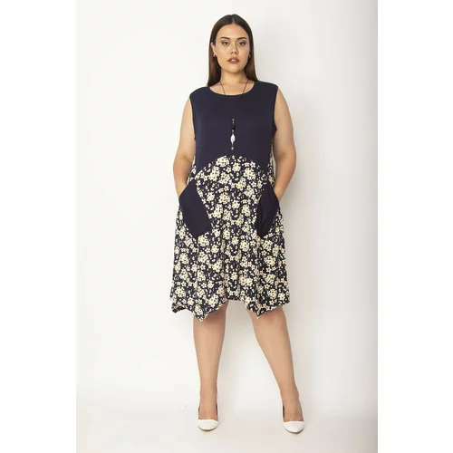 Şans Women's Plus Size Navy Blue Floral Pattern Combined Viscose Dress