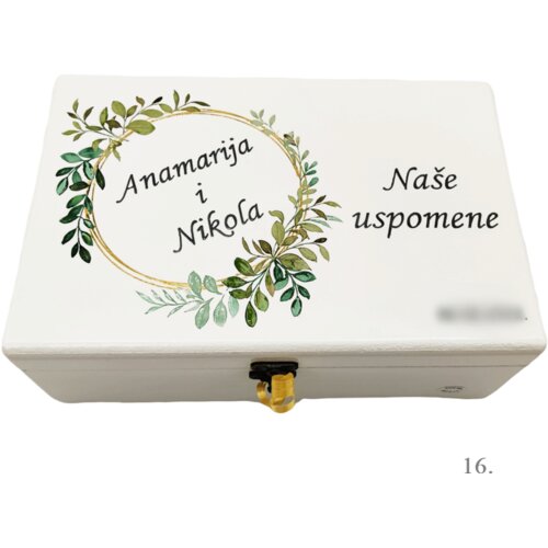  Darilo, ki pripoveduje va&scaron;o ljubezensko zgodbo &ndash; personalizirana &scaron;katla spominov! - 16. - 154276 Cene