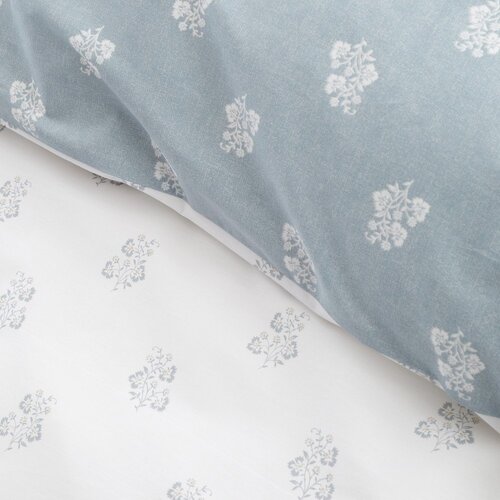 Bianca Bela/modra bombažna posteljnina za zakonsko posteljo 200x200 cm Esme Floral &amp;ndash; Slike