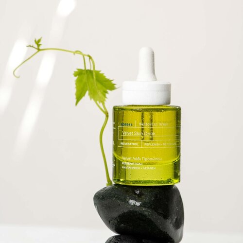 Korres Santorini Grape antioksidantni serum proti nepravilnostim na koži 30 ml Slike