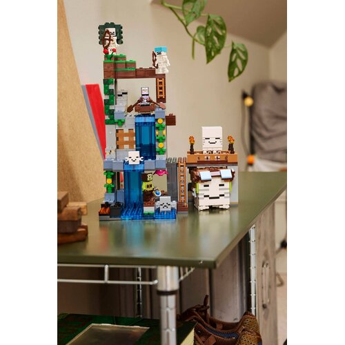 Lego 21597 Postaja strahcev Slike