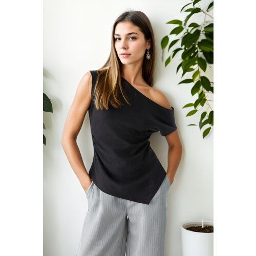 Dewberry 49777 Asymmetrical Collar Womens Blouse-BLACK Slike