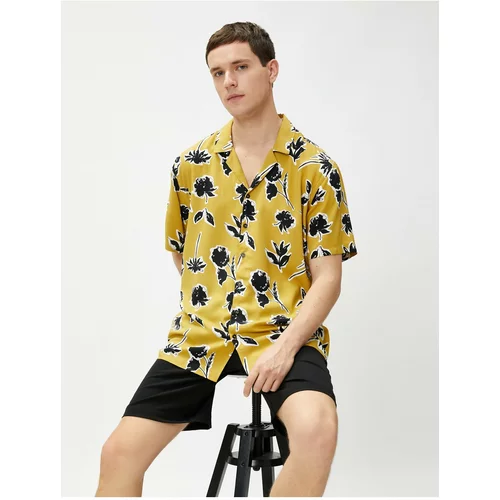 Koton Summer Shirt with Short Sleeves, Floral Print and Tops Collar with Buttons.