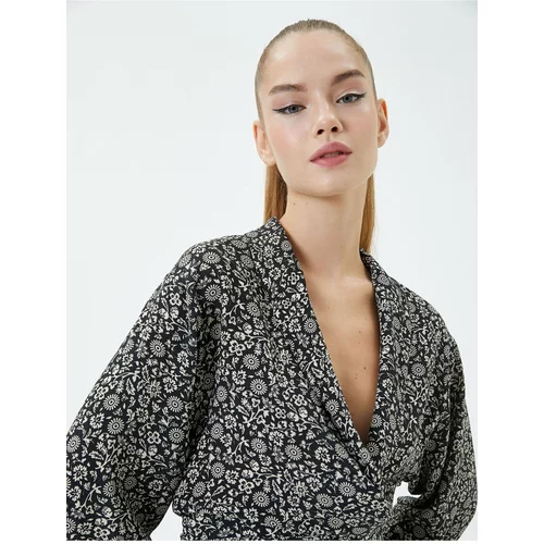 Koton Floral Double-breasted Crop Blouse Oversized With Long A-Line Sleeves Viscose Fabric.