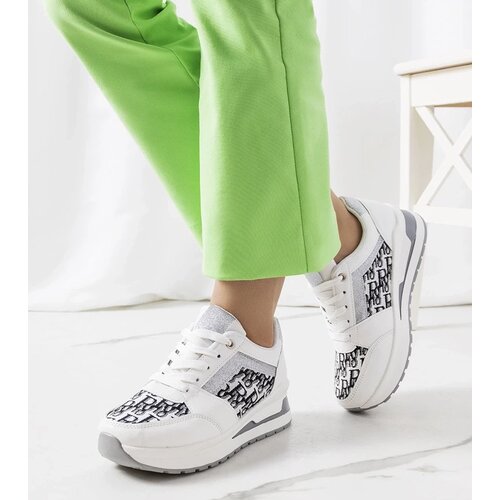D/CEO White trainers Justar Cene