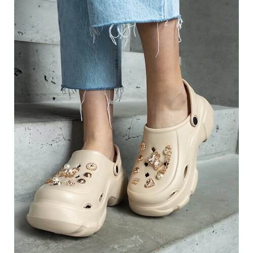 Gemre Beige platform mules with decorations Aria Cene