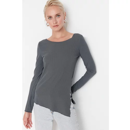 Trendyol Gray Slit Detailed Fitted Knitted Blouse