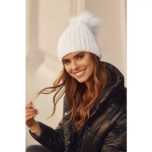 Fasardi Warm hat with beads and a white pompom