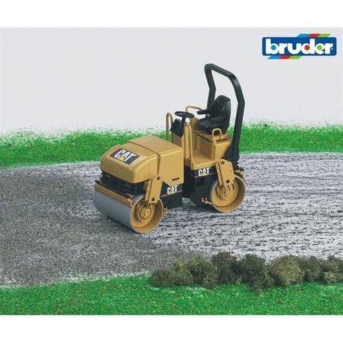 Bruder valjak Cat 02433 Slike