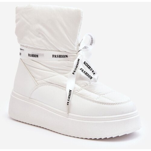Kesi Women&amp;#039;s snow boots with decorative lacing, white Siracna Slike