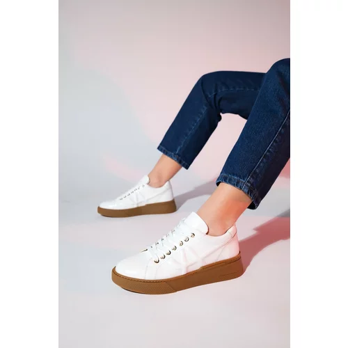 LuviShoes LIEZ White Women's Sports Sneakers