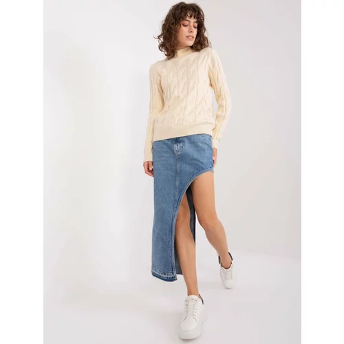 Fashion Hunters Creamy women's sweater with cables