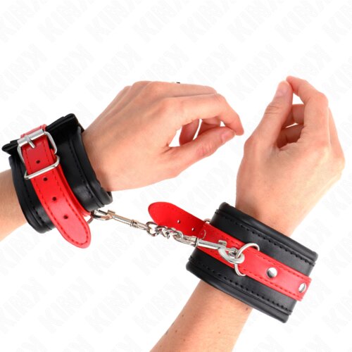 Kink Okovi Za Zapestje Black With Red Belt Slike