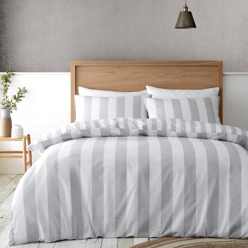 Catherine Lansfield Bela/siva posteljnina za zakonsko posteljo/podalj&amp;scaron;ana 230x220 cm Cove Stripe &amp;ndash; Slike