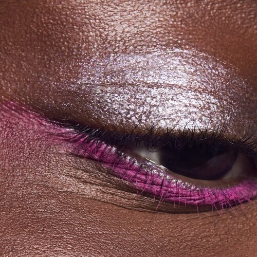 MAC Cosmetics Dazzleshadow Eyeshadow Stick kremasto senčilo za oči v paličici odtenek Haku Haze 1.6 g Slike