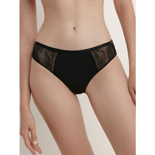 Conte Woman's Thongs & Briefs Lb 1357