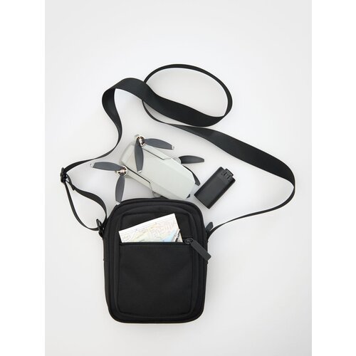 Reserved torbica crossbody - črna Cene