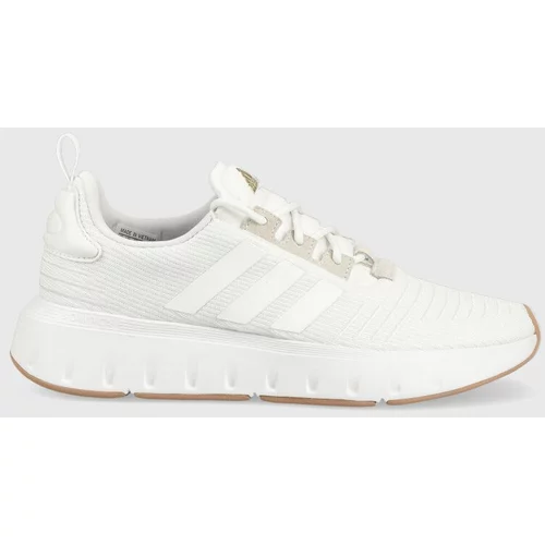 Adidas Tekaški čevlji Swift Run 23 bela barva