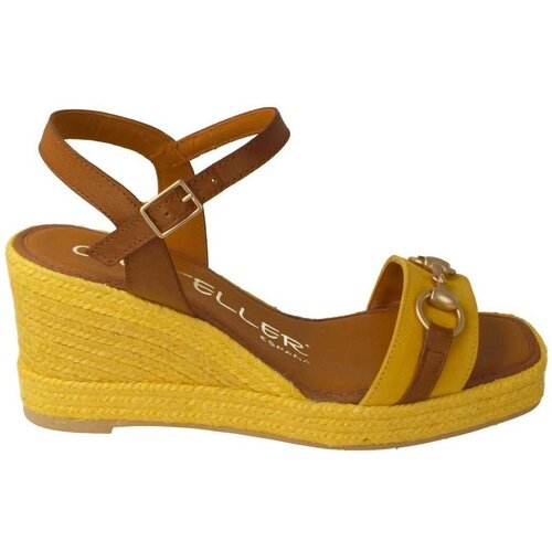 Casteller Sandali & Odprti čevlji - Rumena Cene