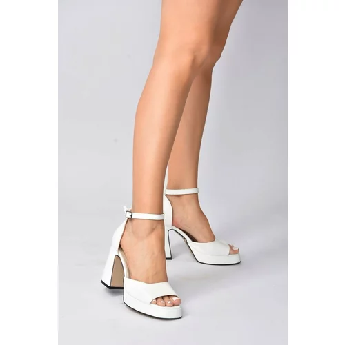 Fox Shoes Women's White Thick Platform Heeled Shoes