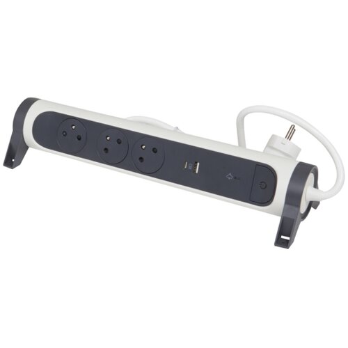 Legrand 049416 - Produžni kabl sa prekidačem, 3 utičnice Tip E + USB-A + USB-C 1,5m Slike