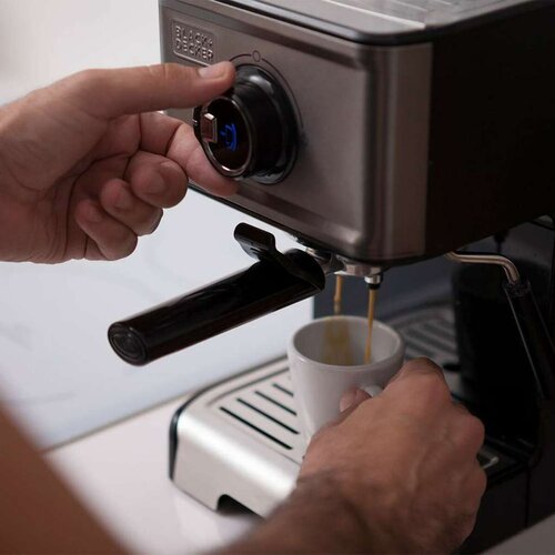 Black &amp;amp; Decker Black + Decker aparat za espresso BXCO1200E Slike