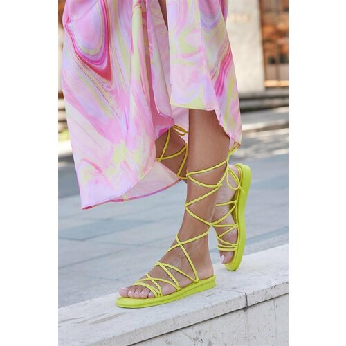 Madamra Women's Yellow Wrap-Up Lace-Up Puffy Sandals Slike