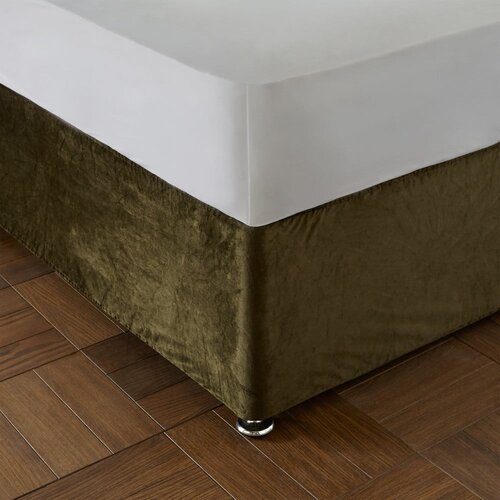 Catherine Lansfield Kaki zelena navlaka za okvir kreveta s gumom od samta 152x198 cm Kingsley &amp;ndash; Slike