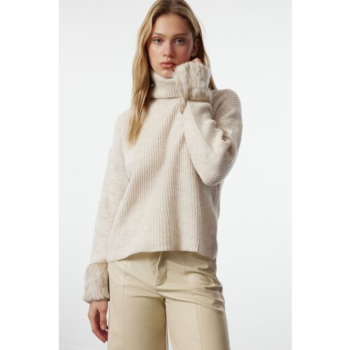 Trendyol Stone Soft Textured Sleeve Tip Fur Knitwear Sweater Slike