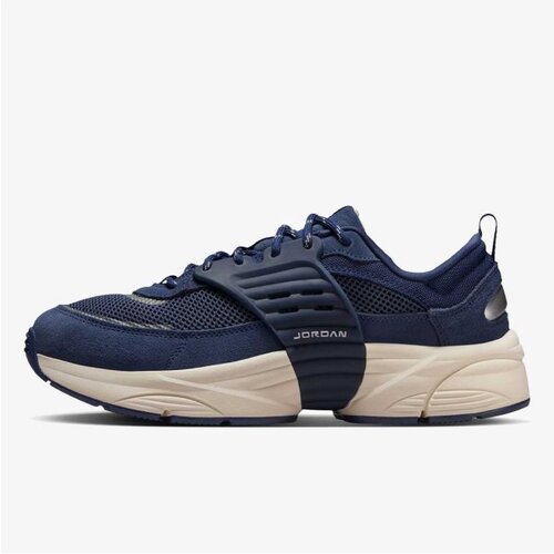 Nike Jordan trunner o/s Cene