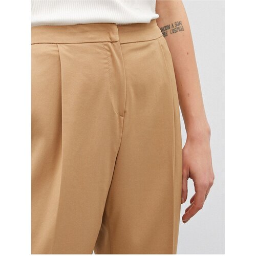 Koton Women's Pleated Normal Waist Trousers Cene