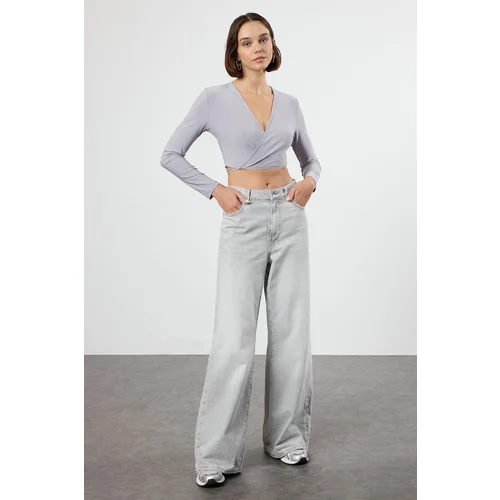 Trendyol Light Grey Double Breasted Fitted/Fits Crop Flexible Blouse