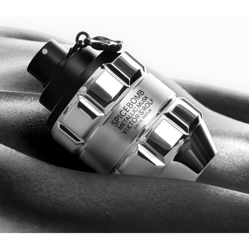 Viktor &amp;amp; Rolf Spicebomb Metallic Musk parfumska voda za mo&amp;scaron;ke 90 ml Slike