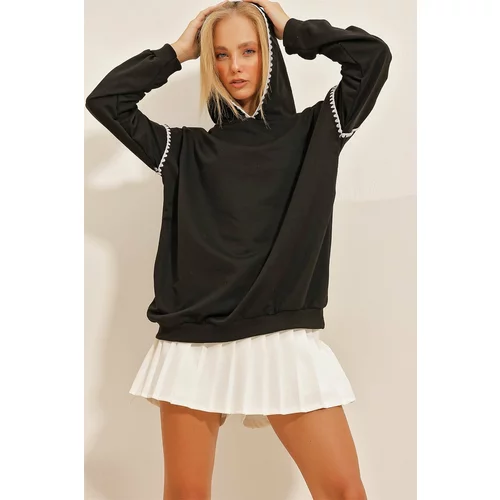 Trend Alaçatı Stili Women's Black Hooded Shepherd's Stitched Oversize Sweatshirt