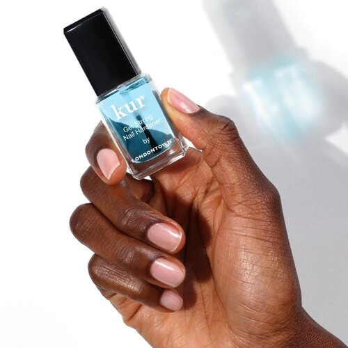LONDONTOWN Kur Get Strong Nail Hardener učvr&amp;scaron;ćujuća njega za nokte 12 ml Slike