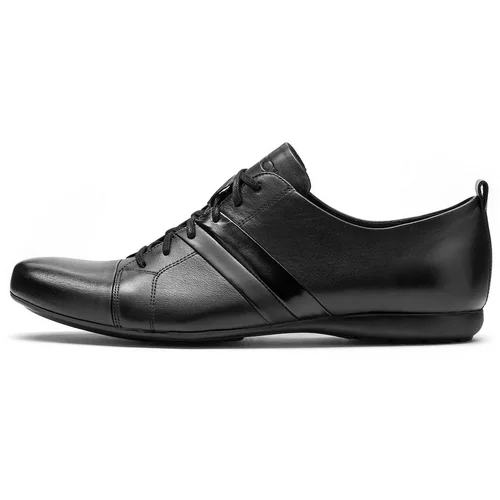 Kazar Športni čevlji z vezalkami črna