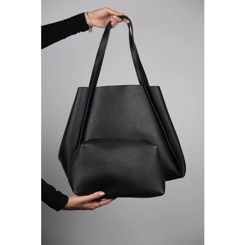 LuviShoes KLOS Black Floater Women's Shoulder Bag