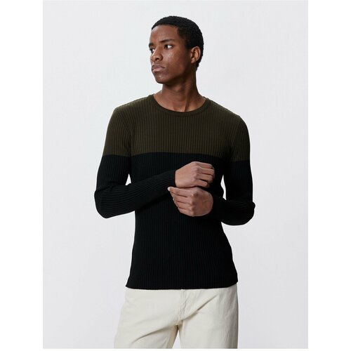 Koton Basic Knitwear Sweater Crew Neck Color Block Slim Fit. Slike