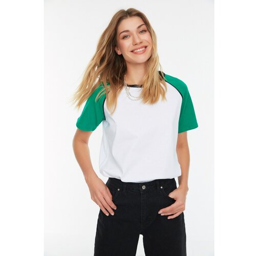 Trendyol Green Semi-fitted Raglan Sleeve Knitted T-Shirt Cene