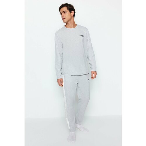 Trendyol Men's Gray Embroidery Detailed Knitted Pajamas Set Slike